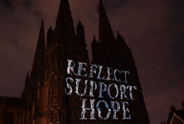 Десетки европейски градове запазиха днес минута мълчание в памет на